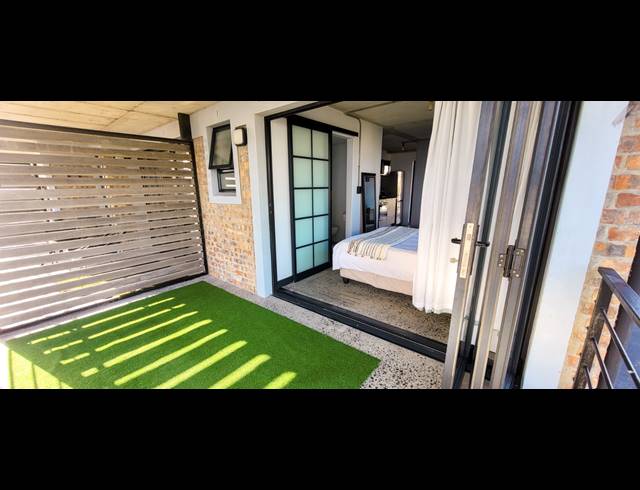 0.5 BEDROOM APARTMENT SOLD IN WEST BEACH